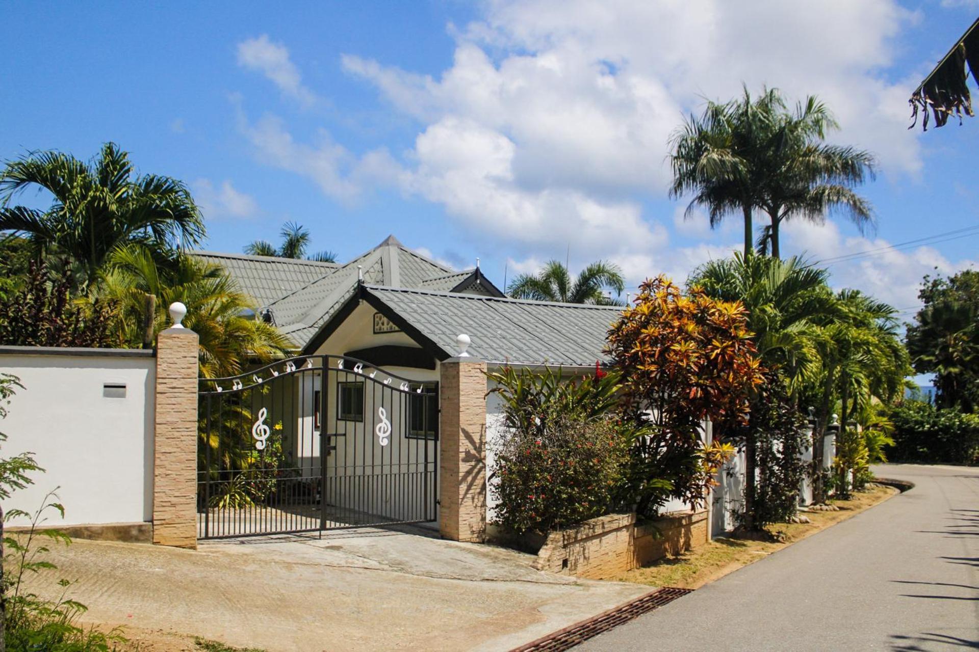 Nid'Aigle Lodge Baie Sainte Anne Exterior foto