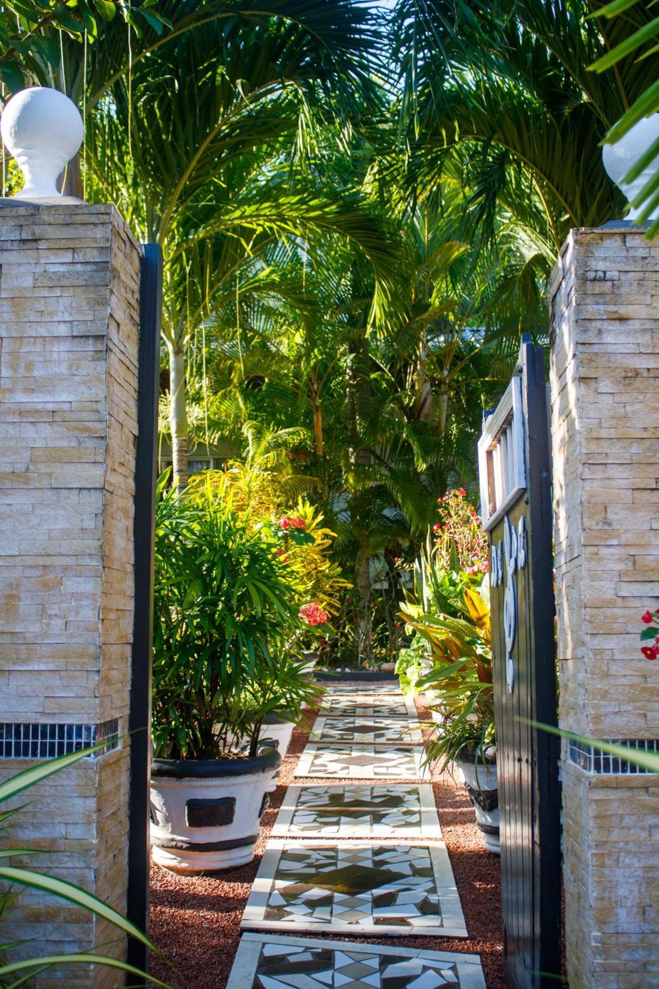 Nid'Aigle Lodge Baie Sainte Anne Exterior foto